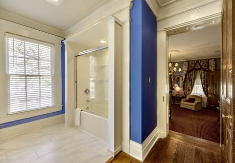 Davis Room #5 | Individually decorated, individually furnished, desk, laptop workspace