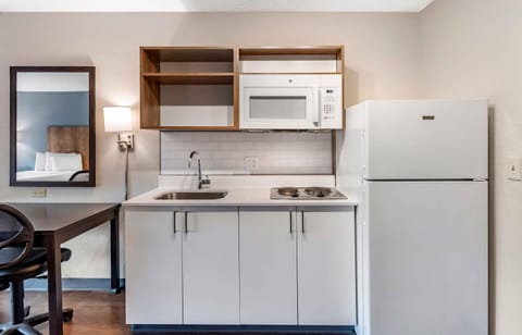 Superior Studio, 2 Double Beds, Non Smoking | Private kitchen | Full-size fridge, microwave, stovetop, coffee/tea maker