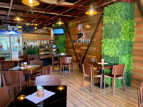 Coffee shop