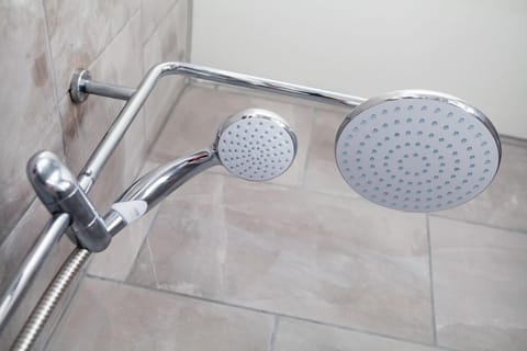 Double Room (Ivy) | Bathroom | Shower, rainfall showerhead, free toiletries, hair dryer
