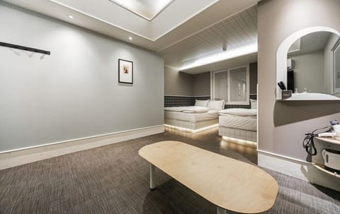Twin Room | Free WiFi