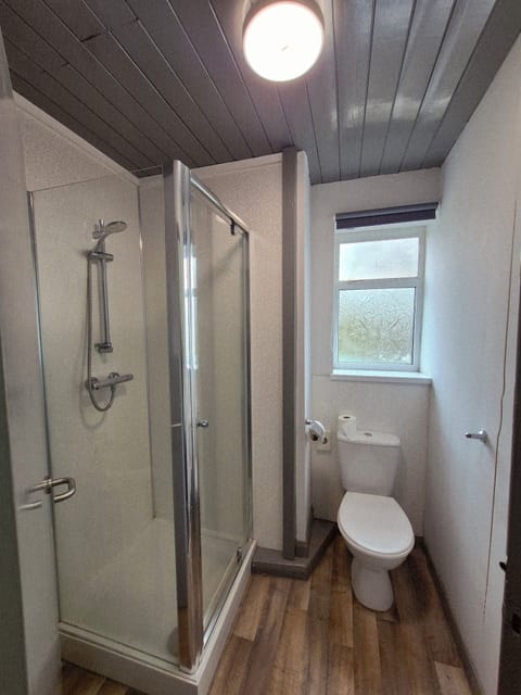 Shower, free toiletries, towels, soap