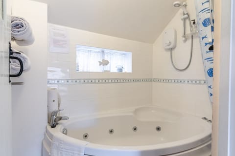 Superior Quadruple Room, Ensuite (Family Room ) | Bathroom