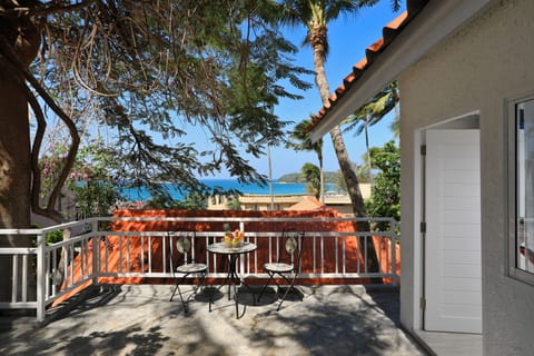 Deluxe Room, 1 King Bed, Sea View | Beach/ocean view