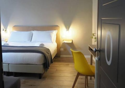 In-room safe, desk, soundproofing, iron/ironing board