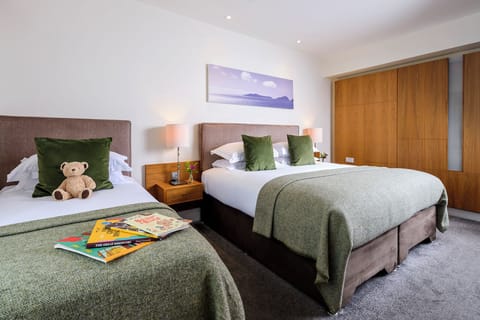 In-room safe, desk, free WiFi, bed sheets