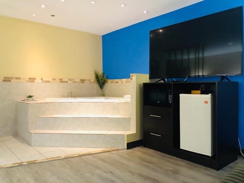 Desk, laptop workspace, blackout drapes, free WiFi