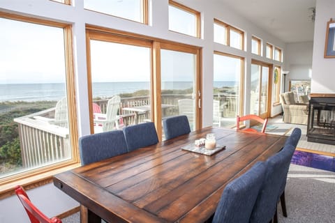 Cottage, 4 Bedrooms | Private kitchen | Fridge, coffee/tea maker