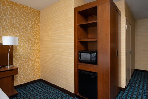 In-room safe, desk, laptop workspace, blackout drapes