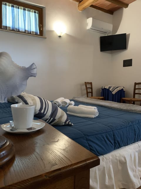 Deluxe Double Room (Fiordaliso) | In-room safe, desk, soundproofing, free WiFi