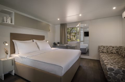 Mobile home SUPERIOR COUPLE | In-room safe, free WiFi, bed sheets