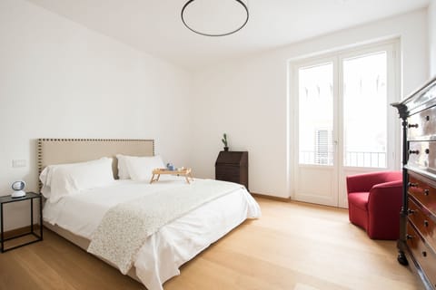 Apartment, 3 Bedrooms | 3 bedrooms, individually decorated, individually furnished