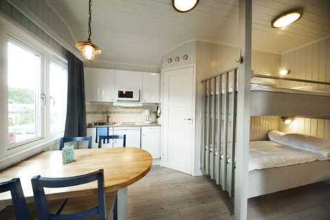 Cabin (Bohusbyn) | Cribs/infant beds, free WiFi, bed sheets