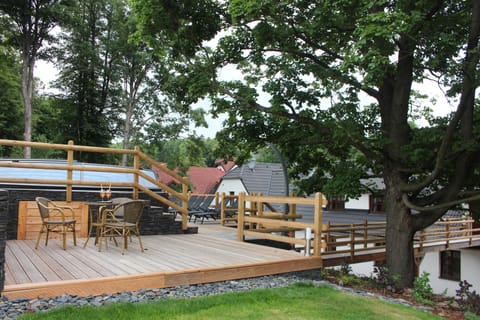Sundeck