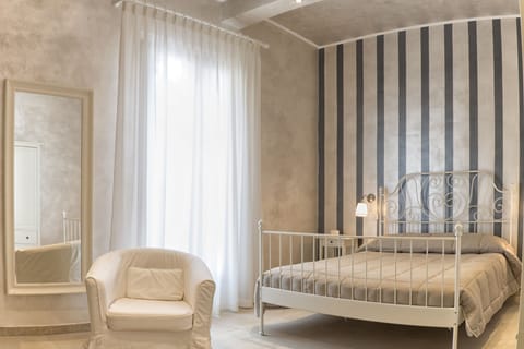 Deluxe Double Room | Premium bedding, minibar, in-room safe, soundproofing