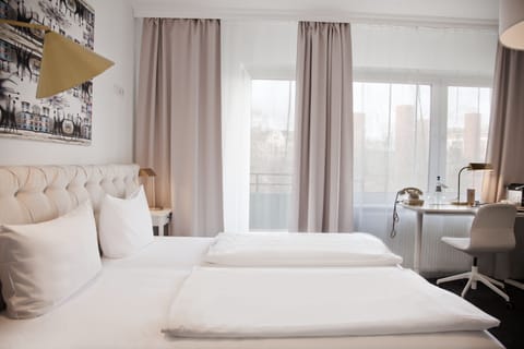 Comfort Double Room, Balcony | Hypo-allergenic bedding available, minibar, in-room safe