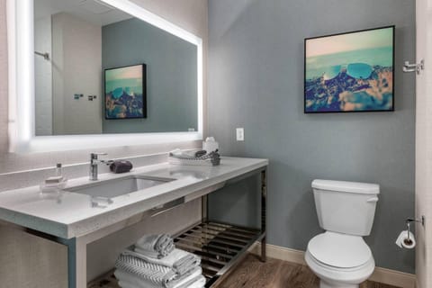 Individually decorated, individually furnished, desk, laptop workspace