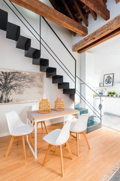 Apartment (2 Bedrooms) | In-room dining
