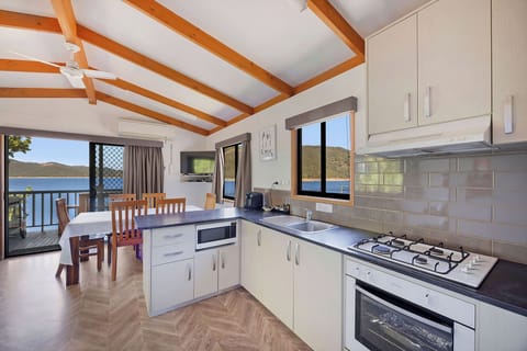 Superior Cabin - Sleeps 6 | Private kitchen | Microwave, stovetop, toaster, cookware/dishes/utensils