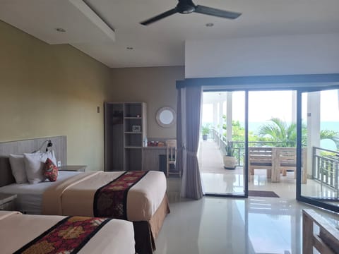 Suite Family Seaview room | Minibar, individually decorated, individually furnished, free WiFi