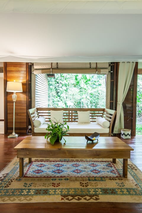 Royal Suite Tent | Living room