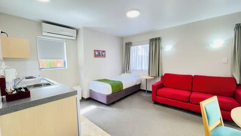 Executive Suite, 1 Bedroom | Private kitchen | Fridge, microwave, espresso maker, electric kettle