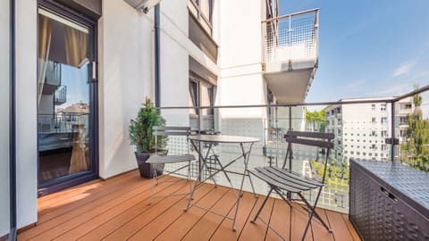 Apartment (308 B) | Balcony