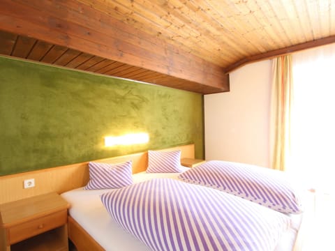 Apartment | 3 bedrooms, individually furnished, bed sheets