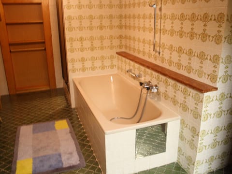 Apartment | Bathroom | Towels