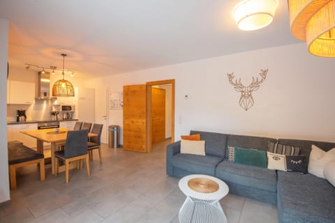 Apartment | Living room