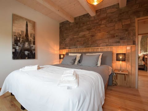 Villa | 4 bedrooms, individually furnished, bed sheets