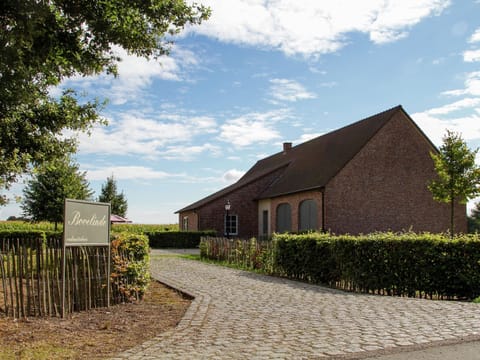 Villa | Exterior