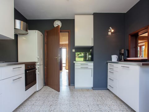 House | Private kitchen | Highchair