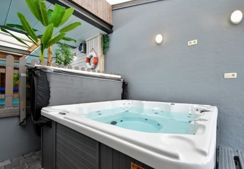 House | Spa treatment