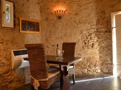 House | Dining