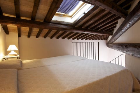 Individually decorated, individually furnished, free WiFi