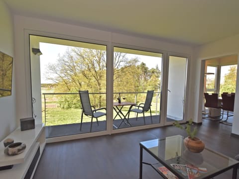 Apartment | Dining