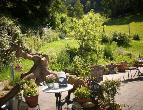 Apartment | Garden