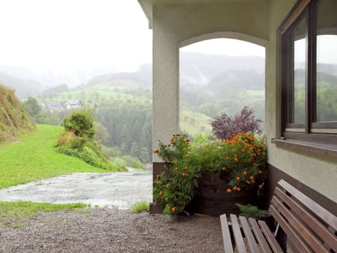 Apartment | Garden