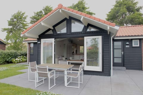 House | Balcony