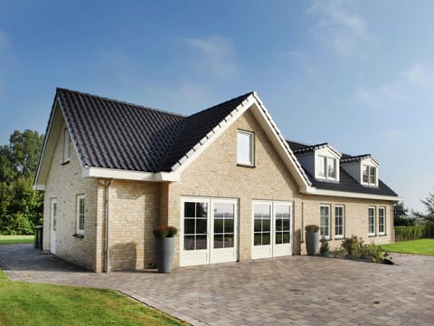 Villa | Exterior
