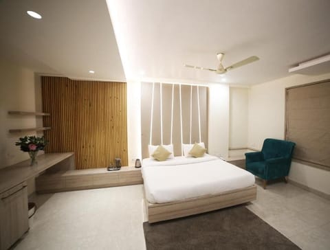 In-room safe, iron/ironing board, WiFi (free), individually decorated