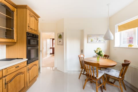 House, Private Bathroom (4 Bed  Nec/Bhx/Snowdome) | Private kitchen | Highchair