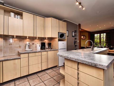 House | Private kitchen | Fridge