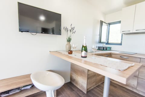 House | Private kitchen | Fridge, microwave, stovetop, cookware/dishes/utensils