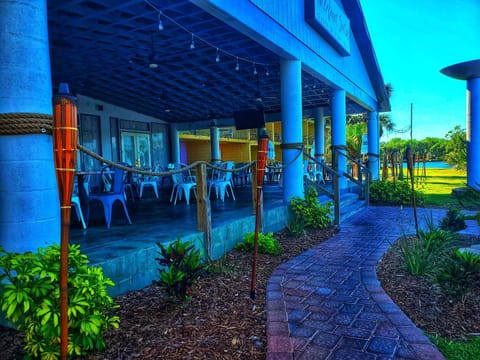 Lunch and dinner served, beach views 