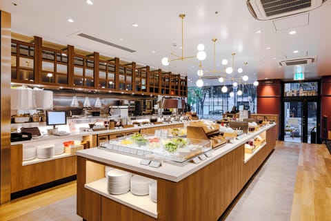 Daily buffet breakfast for a fee