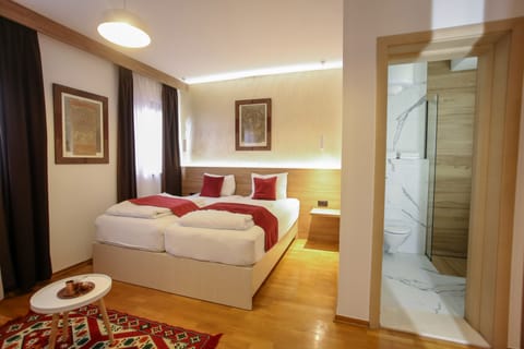 Triple Room | Minibar, soundproofing, free WiFi