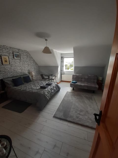 Family Double Room, Ensuite | Living room | TV