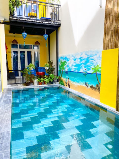 Deluxe Twin Room, 1 Bedroom | Minibar, desk, iron/ironing board, free WiFi